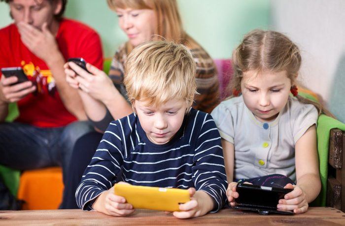 Parenting 2.0: becoming a true digital role model