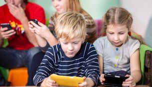 Parenting 2.0: becoming a true digital role model