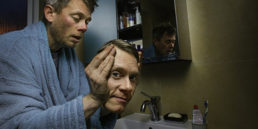 Twitter Star or Identity Fraud? A scary case of public social photos